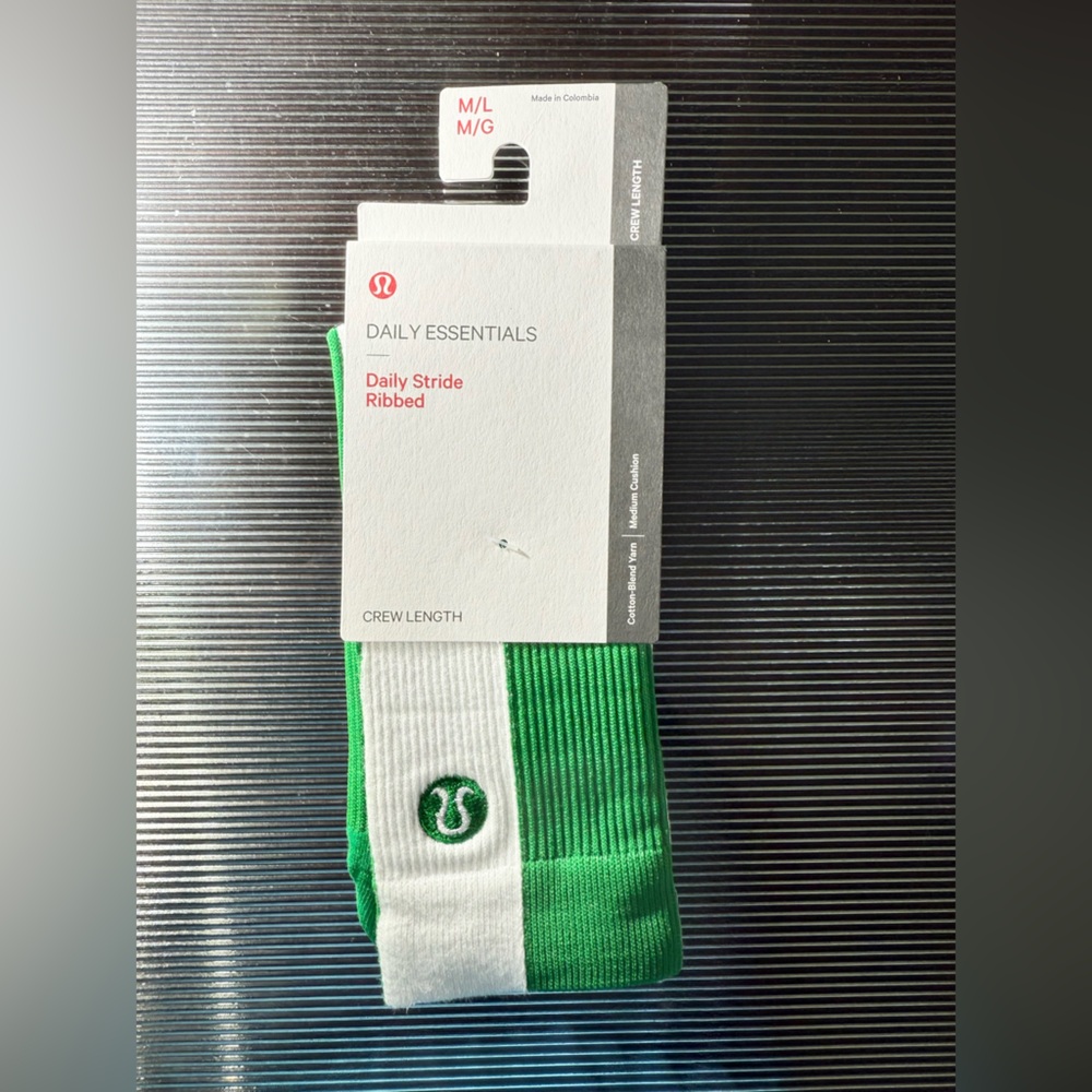 Lululemon Athletica Green and White Ribbed Crew Socks
